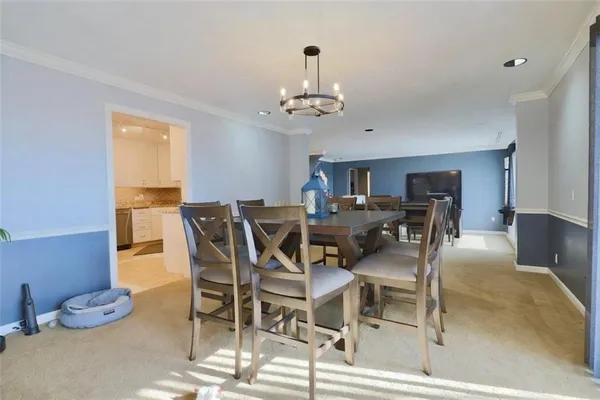$2,975 | 2525 Greensburg Pike, Unit 305, Pittsburgh, PA 15221