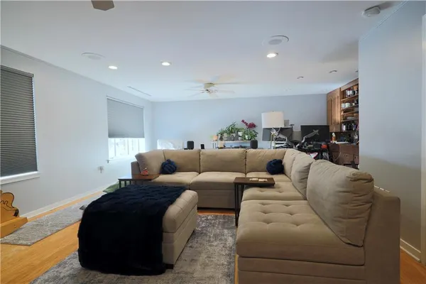 $2,975 | 2525 Greensburg Pike, Unit 305, Pittsburgh, PA 15221