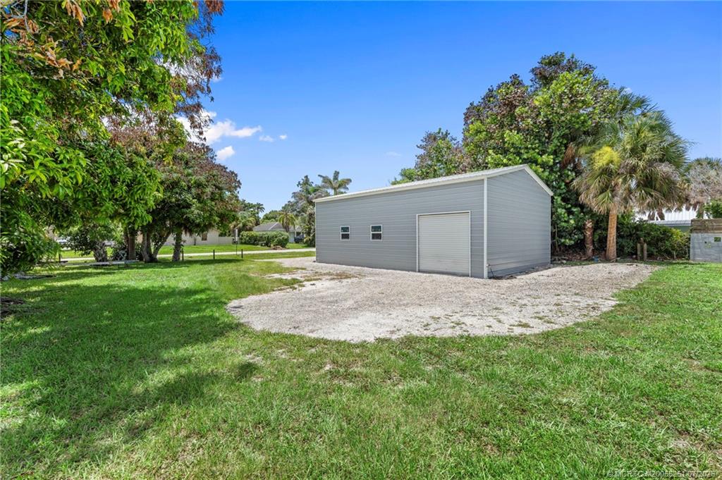 3915 Southeast Salerno Road Stuart, FL 34997 - Photo 9 of 40