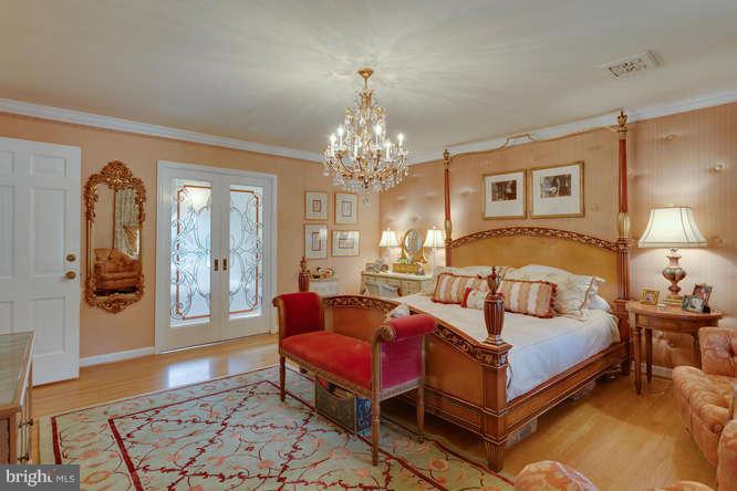 8021 Falstaff Road McLean, VA 22102 - Photo 12 of 27 Bedroom (Master)