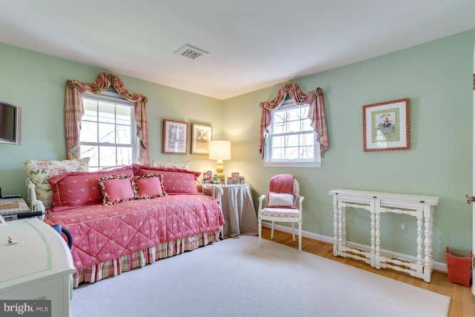 8021 Falstaff Road McLean, VA 22102 - Photo 16 of 27 Bedroom