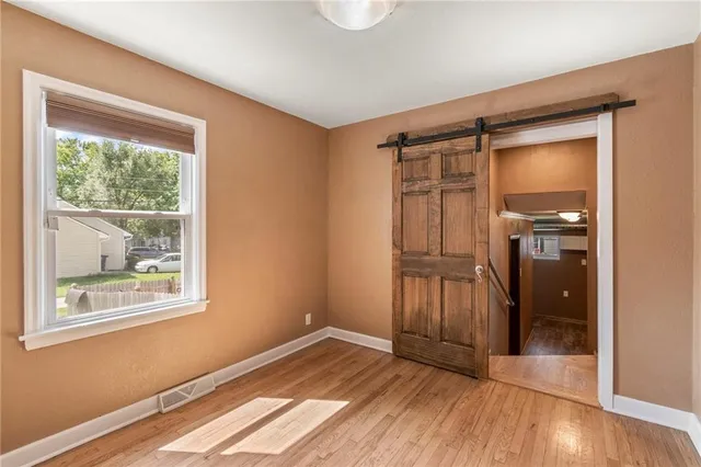 $325,000 | 1305 West 29th Street South, Independence, MO 64052