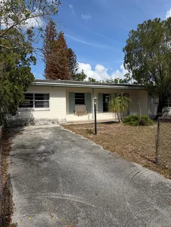 $263,000 | 120 North Fairfax Avenue, Winter Springs, FL 32708