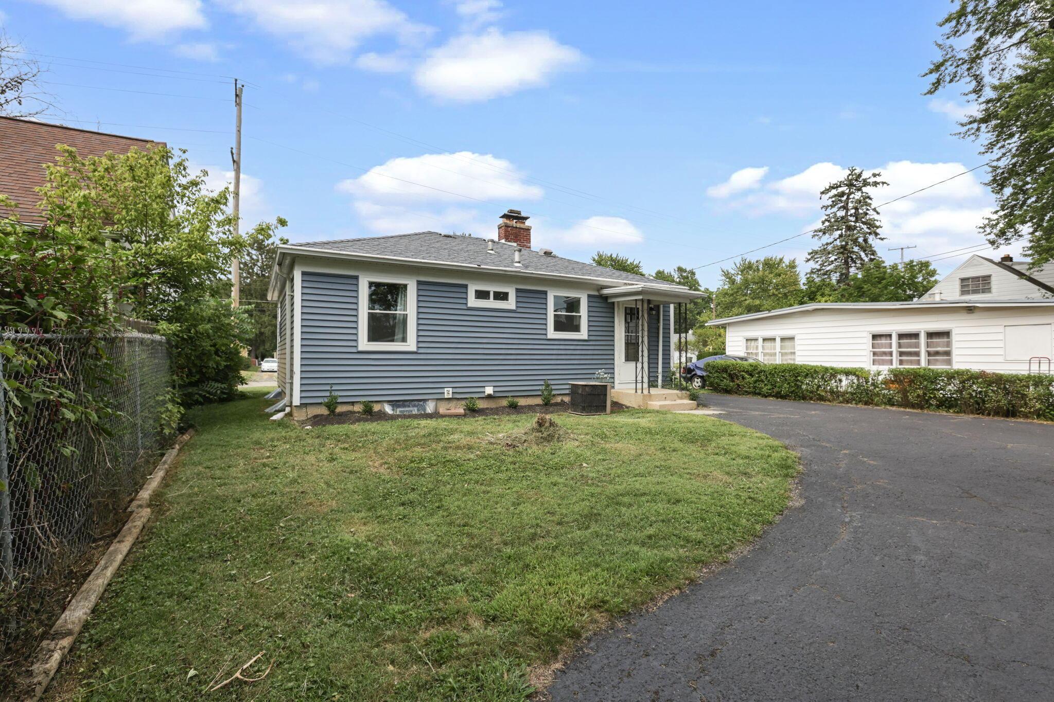 1081 Northridge Road Columbus, OH 43224 - Photo 32 of 33 37-web-or-mls-0V3A6516