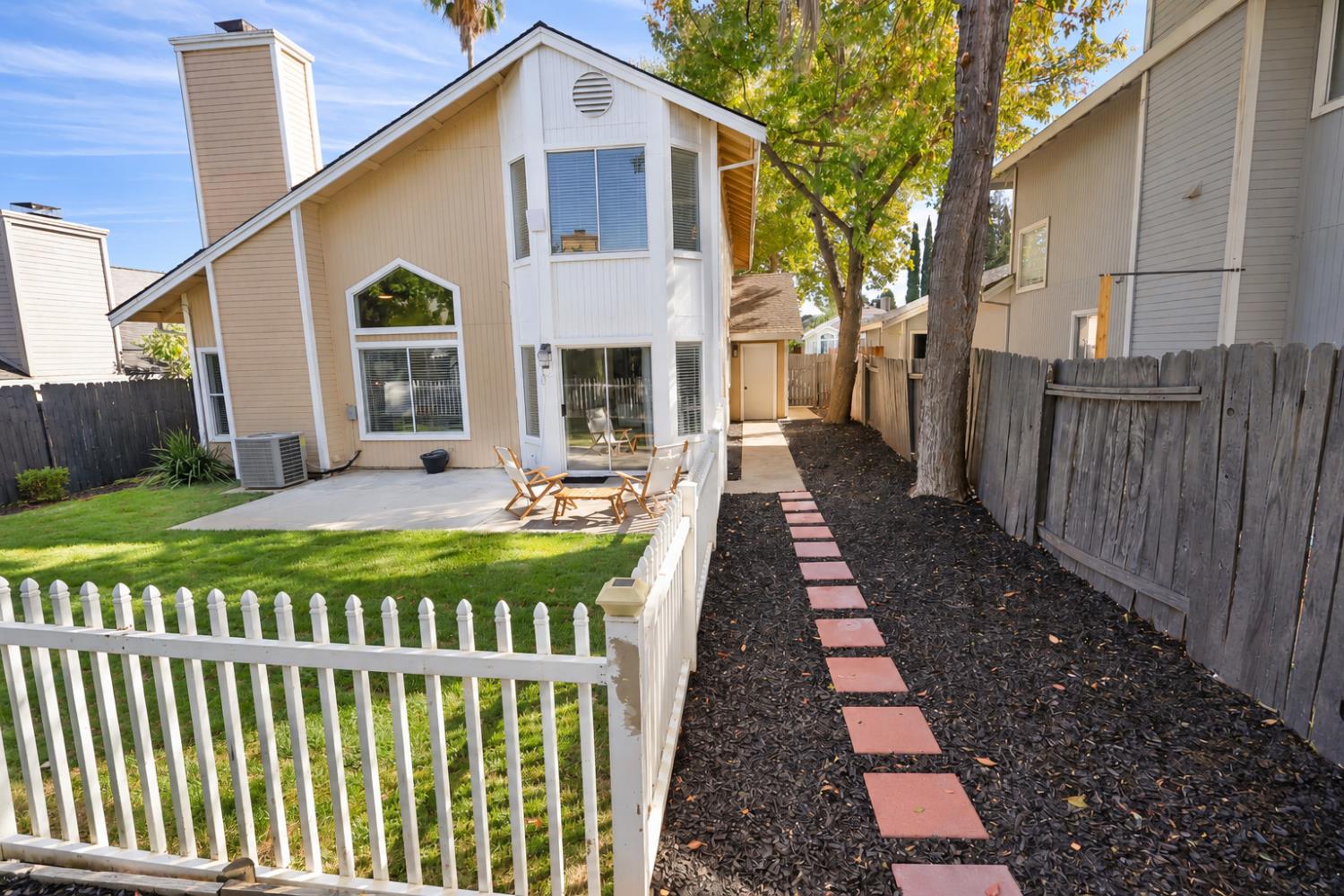4643 Shade Tree Way Antelope, CA 95843 - Photo 61 of 68 Gallery Image 61