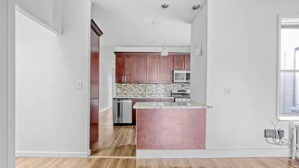 $4,250 | 327 Midwood Street, Unit 2 | Prospect Lefferts Gardens