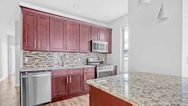 $4,250 | 327 Midwood Street, Unit 2 | Prospect Lefferts Gardens