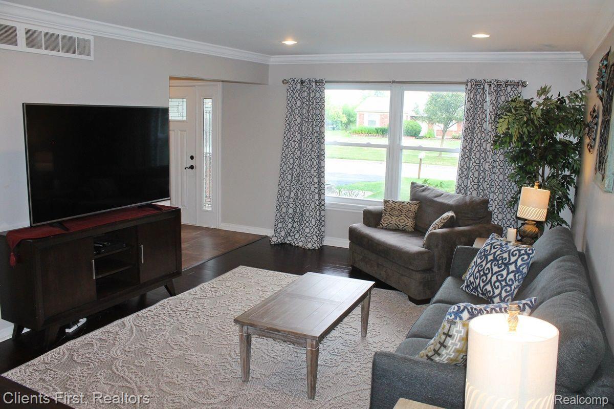 40679 Village Wood Road Novi, MI 48375 - Photo 12 of 64 Gallery Image 12