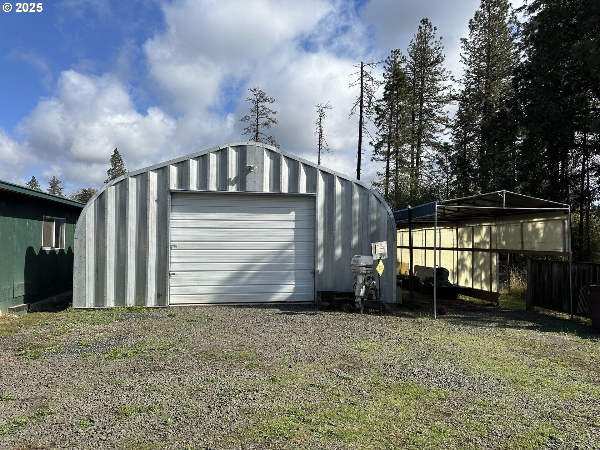 25656 Wildwood Road Veneta, OR 97487 - Photo 16 of 24