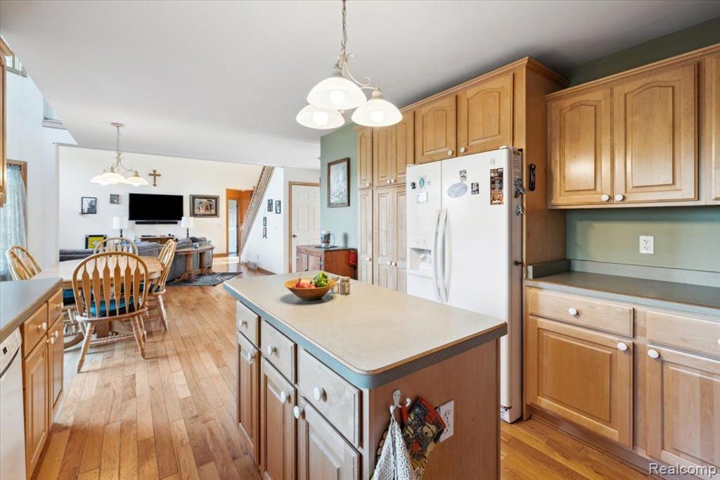 2400 East Clyde Road Howell, MI 48855 - Photo 18 of 40