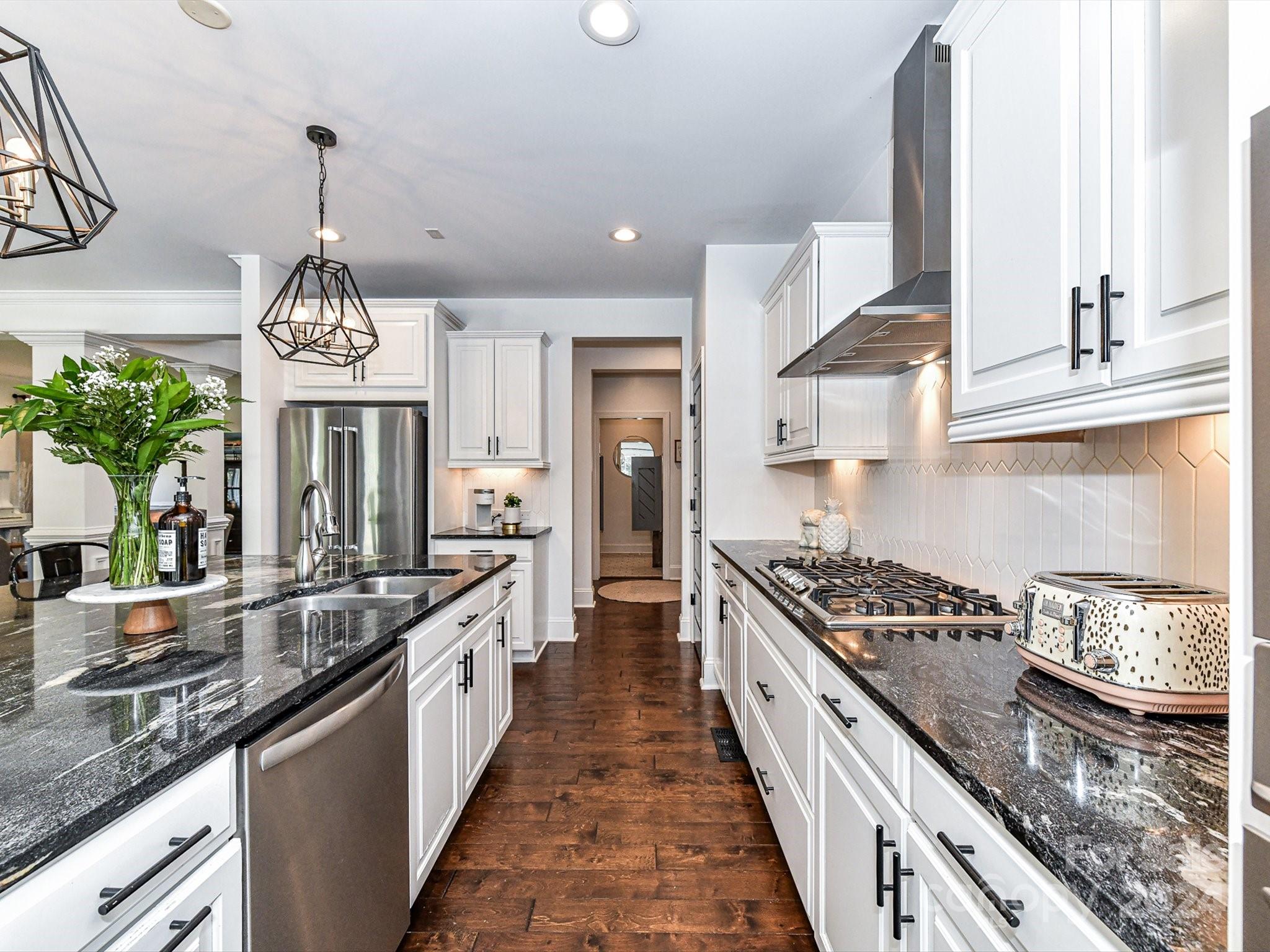 104 Overlook Ridge Lane Davidson, NC 28036 - Photo 16 of 48 Gallery Image 16