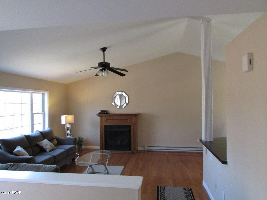 143 Racoon Road Dingmans Ferry, PA 18328 - Photo 4 of 33
