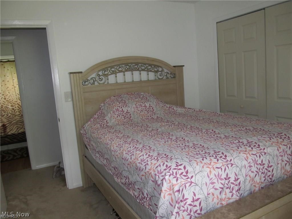 10572 Auburn Road Chardon, OH 44024 - Photo 8 of 16 Master Bedroom located across the hall from bath