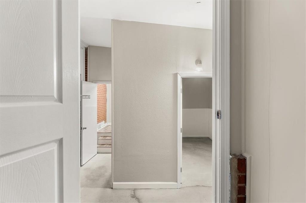 1935 Handley Avenue Southwest Atlanta, GA 30310 - Photo 17 of 23
