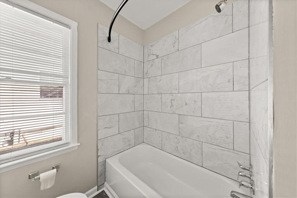 1935 Handley Avenue Southwest Atlanta, GA 30310 - Photo 19 of 23