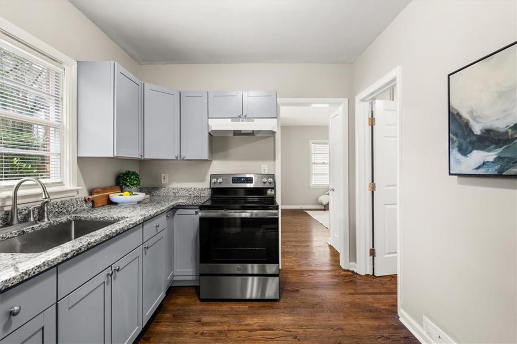 1935 Handley Avenue Southwest Atlanta, GA 30310 - Photo 8 of 23
