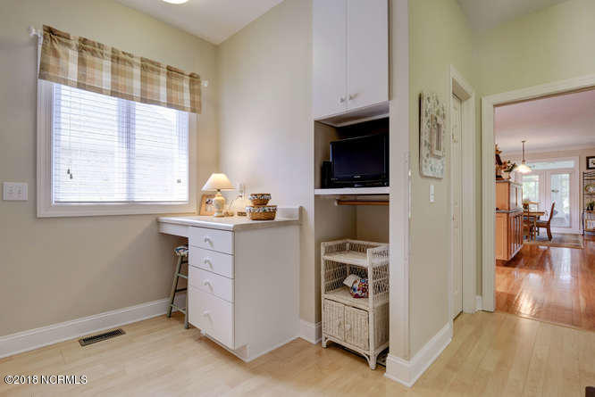 802 Fox Ridge Lane Wilmington, NC 28405 - Photo 17 of 33 802 Fox Ridge Ln Wilmington NC-small-017