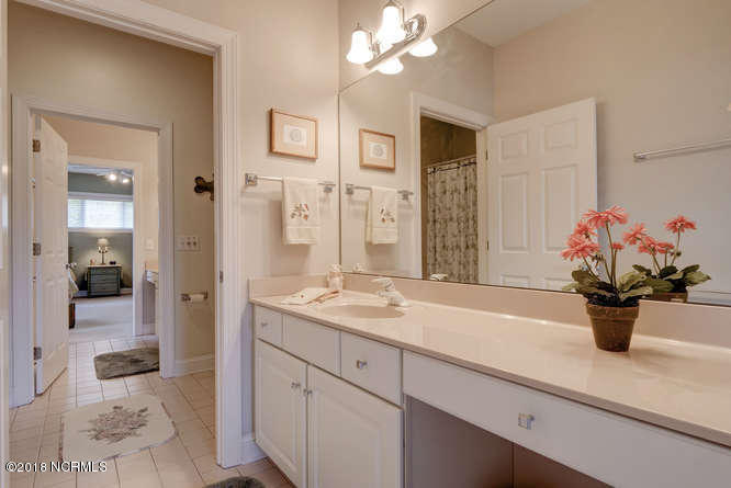 802 Fox Ridge Lane Wilmington, NC 28405 - Photo 23 of 33 802 Fox Ridge Ln Wilmington NC-small-024