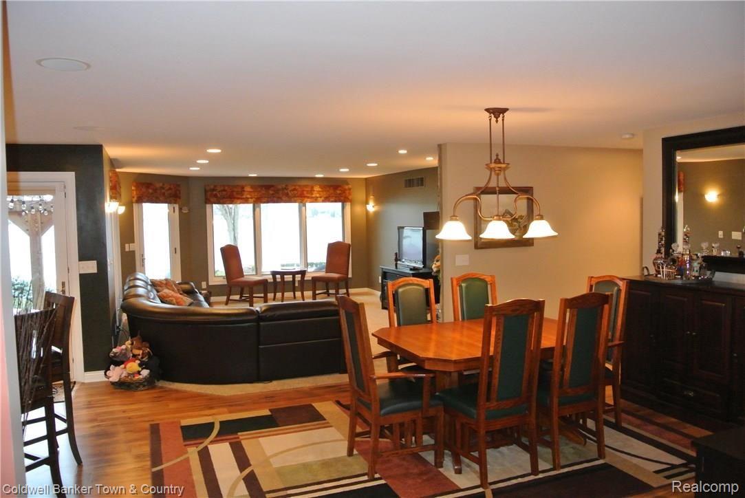 10231 Carmer Road Fenton, MI 48430 - Photo 9 of 42 DSC_0582.JPG