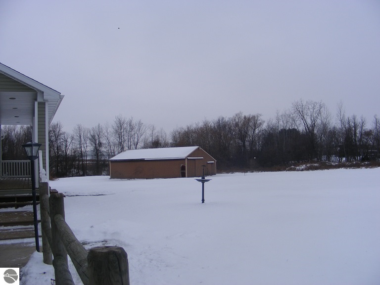 10790 East Boyer Road Carson City, MI 48811 - Photo 5 of 27 1777389-4.JPG