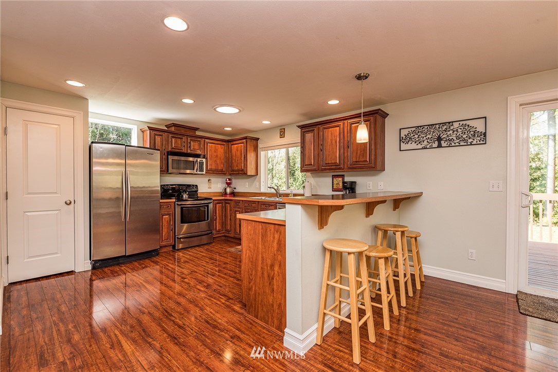 113 Brown Road Port Angeles, WA 98362 - Photo 7 of 36 Gallery Image 7