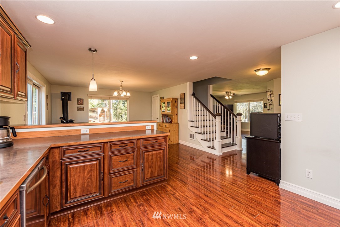 113 Brown Road Port Angeles, WA 98362 - Photo 10 of 36 Gallery Image 10