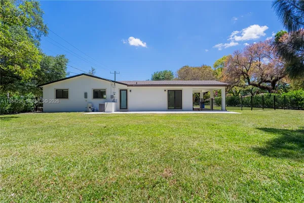 $6,800 | 255 Grant Drive, Coral Gables, FL 33133