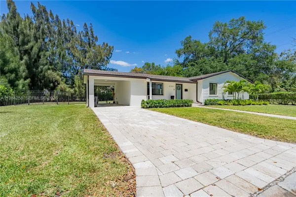 $6,800 | 255 Grant Drive, Coral Gables, FL 33133