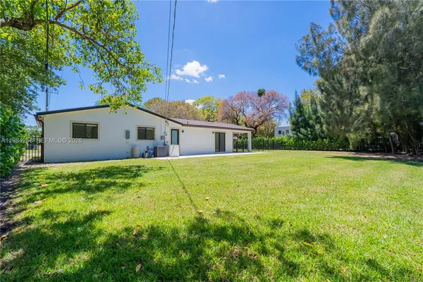 $6,800 | 255 Grant Drive, Coral Gables, FL 33133