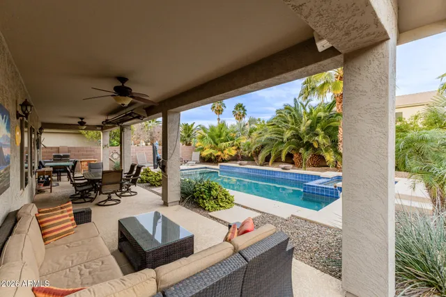 $524,900 | 44192 Canyon Creek Drive, Maricopa, AZ 85139
