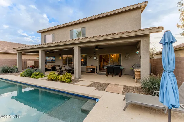$524,900 | 44192 Canyon Creek Drive, Maricopa, AZ 85139