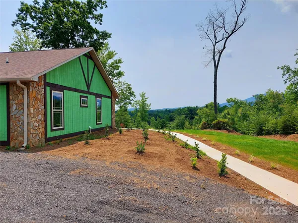 $649,500 | 401 Constant Lane, Columbus, NC 28722