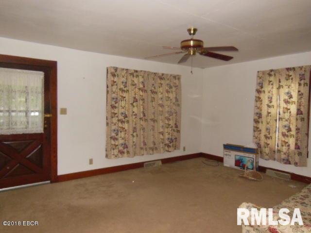 830 Clan Street Flora, IL 62839 - Photo 11 of 48 Gallery Image 11
