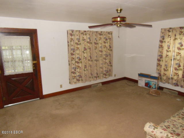 830 Clan Street Flora, IL 62839 - Photo 12 of 48 Gallery Image 12