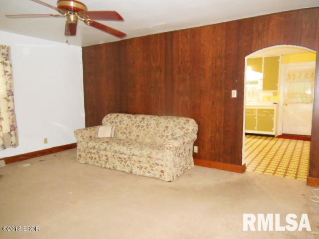 830 Clan Street Flora, IL 62839 - Photo 13 of 48 Gallery Image 13