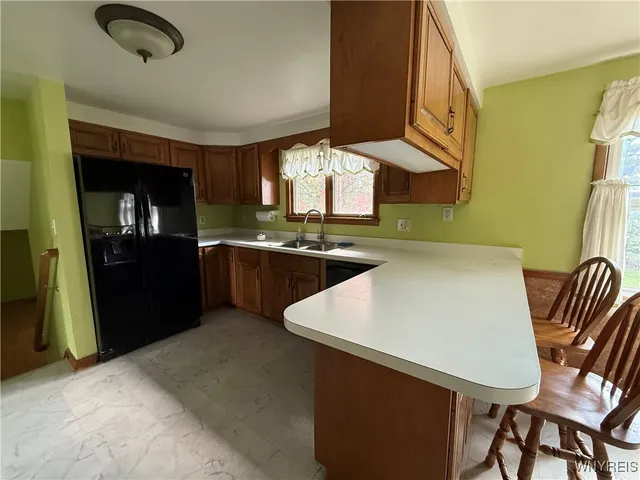 $2,300 | 559 Mapleview Road, Cheektowaga, NY 14225