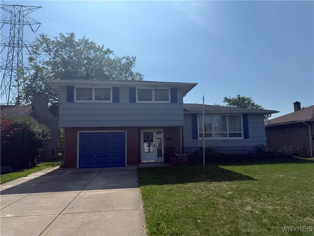 $2,300 | 559 Mapleview Road, Cheektowaga, NY 14225