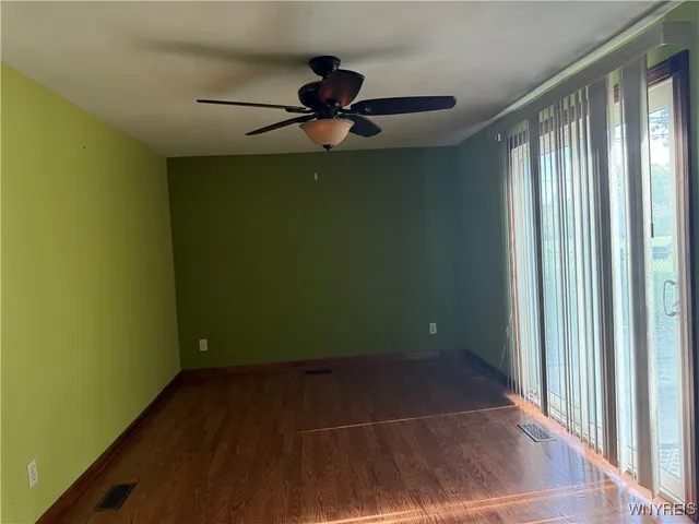 $2,300 | 559 Mapleview Road, Cheektowaga, NY 14225