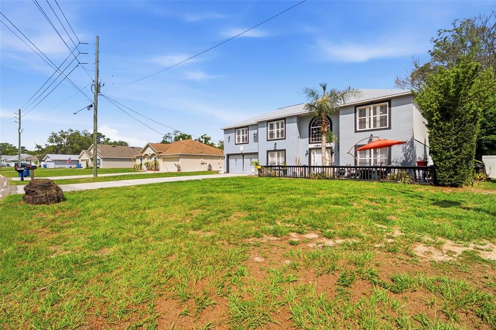 12261 Linden Drive Spring Hill, FL 34608 - Photo 10 of 82