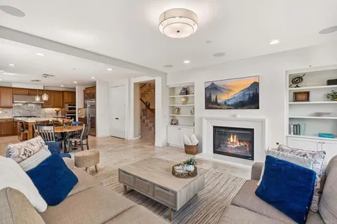 $3,495,000 | 809 Dolphin Circle, Encinitas, CA 92024