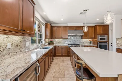 $3,495,000 | 809 Dolphin Circle, Encinitas, CA 92024