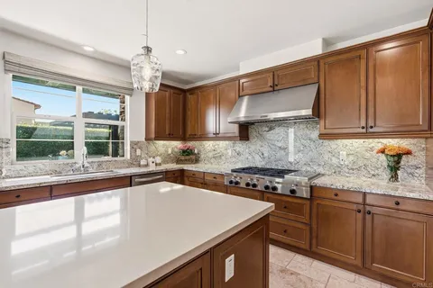 $3,495,000 | 809 Dolphin Circle, Encinitas, CA 92024