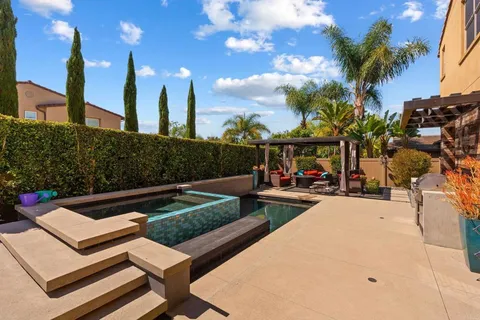 $3,495,000 | 809 Dolphin Circle, Encinitas, CA 92024