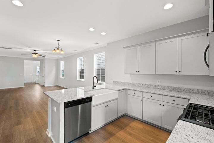 3909 Datchet Road North Charleston, SC 29420 - Photo 8 of 18 20210703175054238279000000-o