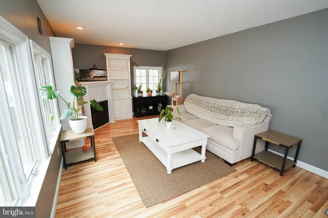 a view of a hallway with a hallway