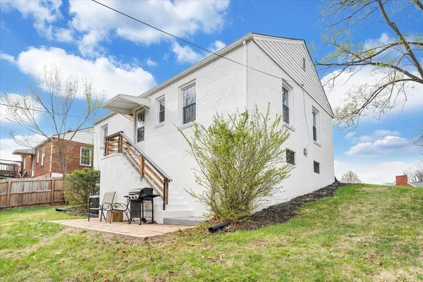 $1,875 | 2648 Derwent Drive Southwest, Roanoke, VA 24015