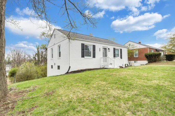 $1,875 | 2648 Derwent Drive Southwest, Roanoke, VA 24015