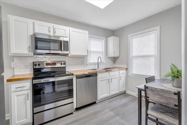 $1,875 | 2648 Derwent Drive Southwest, Roanoke, VA 24015