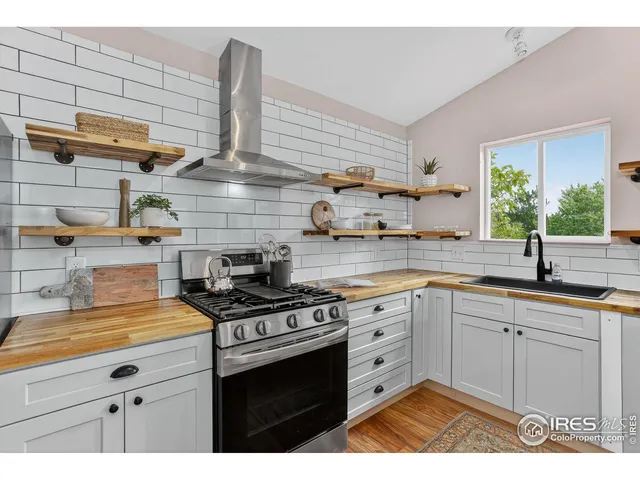 $855,000 | 209 Ewald Avenue, Lyons, CO 80540