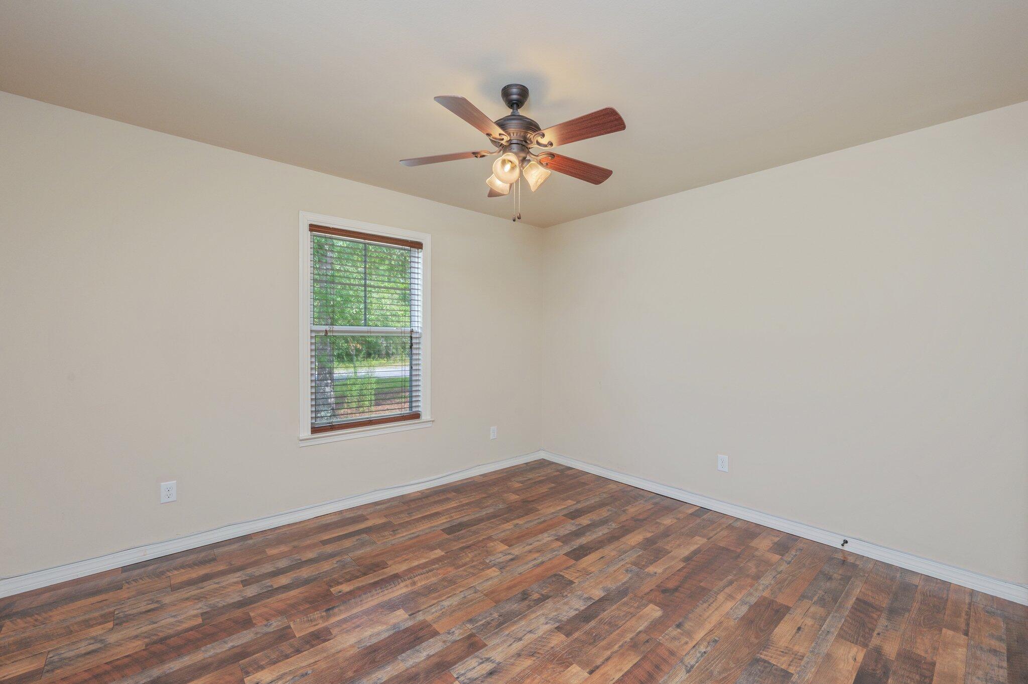646 Hunters Ridge Road DeFuniak Springs, FL 32433 - Photo 25 of 38 26-web-or-mls-646-hunters-ridge-rd